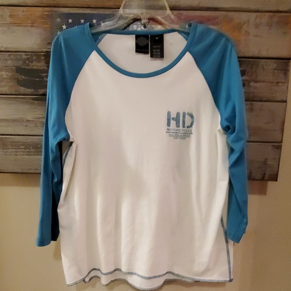 Harley-Davidson 3/4 sleeve tshirt.
